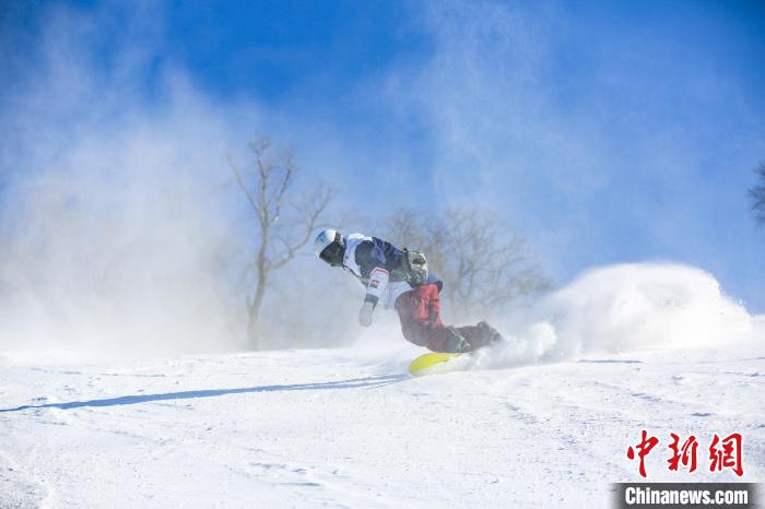 吉林北大湖雪场新雪季开启在即：雪道增至74条、