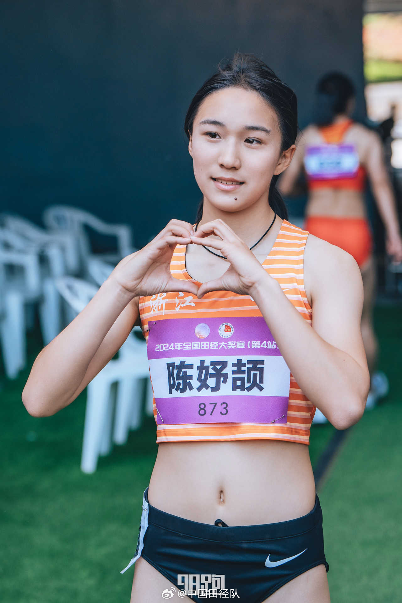 当十几岁新星成为热点：体育圈的‘小孩哥、小