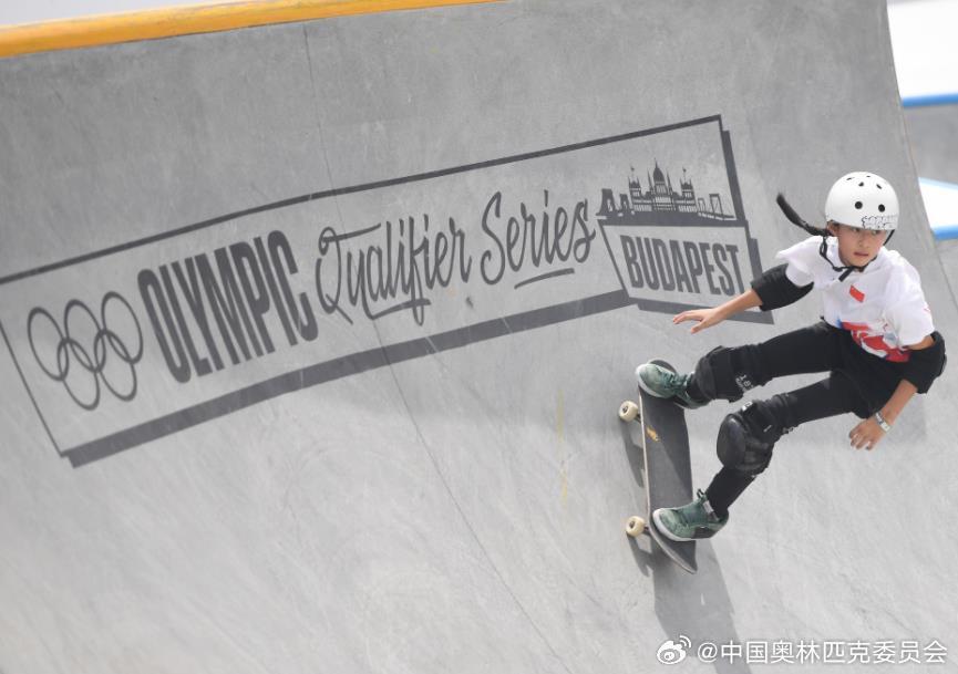 当十几岁新星成为热点：体育圈的‘小孩哥、小