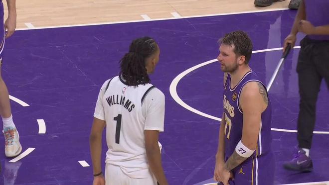 东契奇技术犯规累计达16次 将停赛损失27万美元