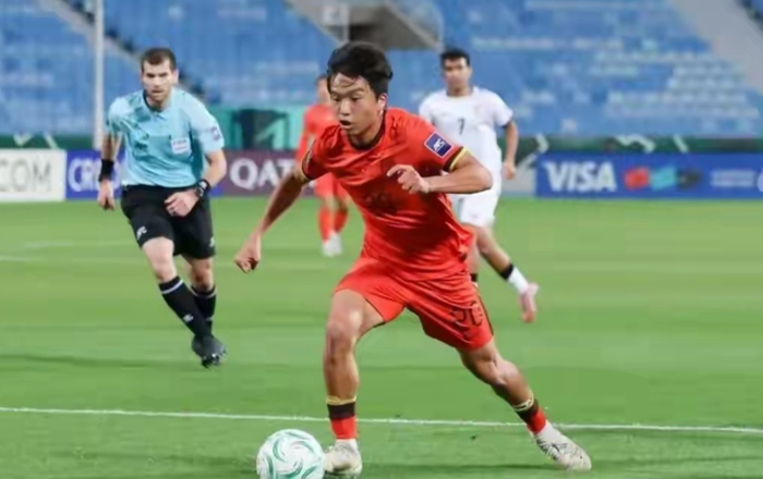 中超跑动距离榜更新 李镇