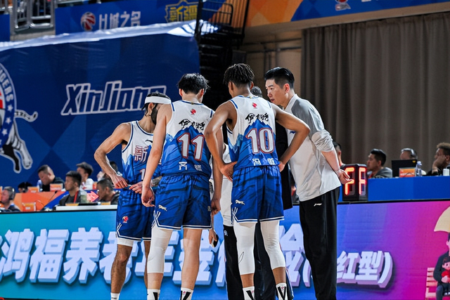 新疆双杀宁波外援集体哑火 齐麟独木难支季后赛