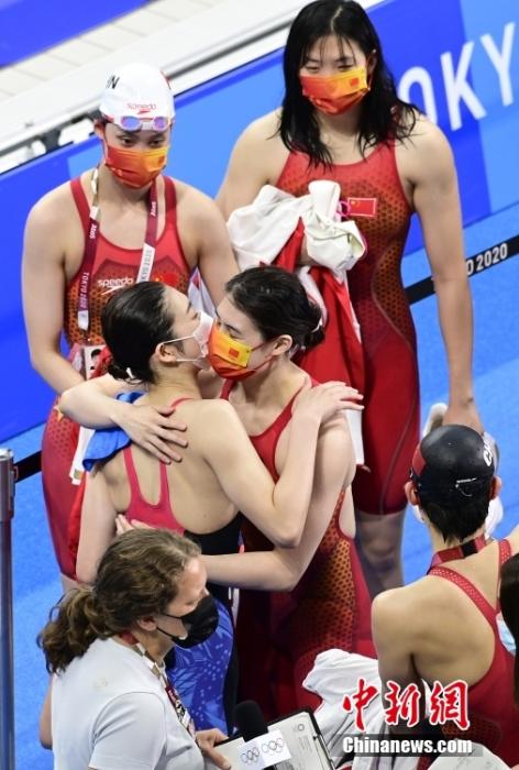 鏖战白血病后重返泳池，池江璃花子成功夺得巴
